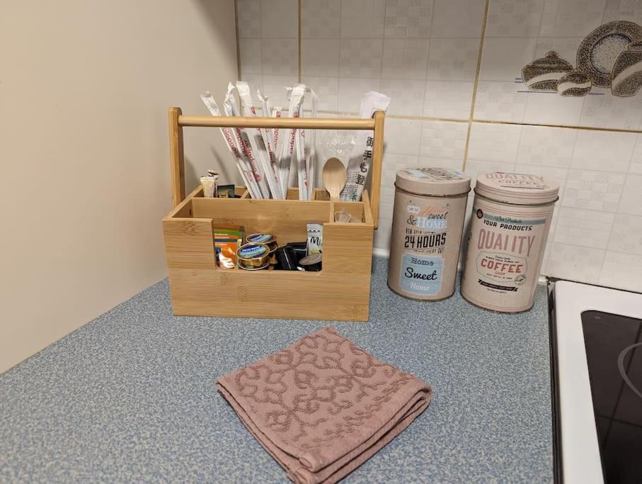 Cozy Apartm.Near Metro Ag.Marina Athén Kültér fotó